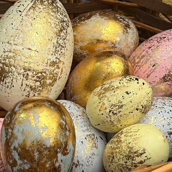 Metal Leaf Easter Spring Eggs Home Decoration Holiday Favors and Crafts 7 Count - Picture 2 of 2